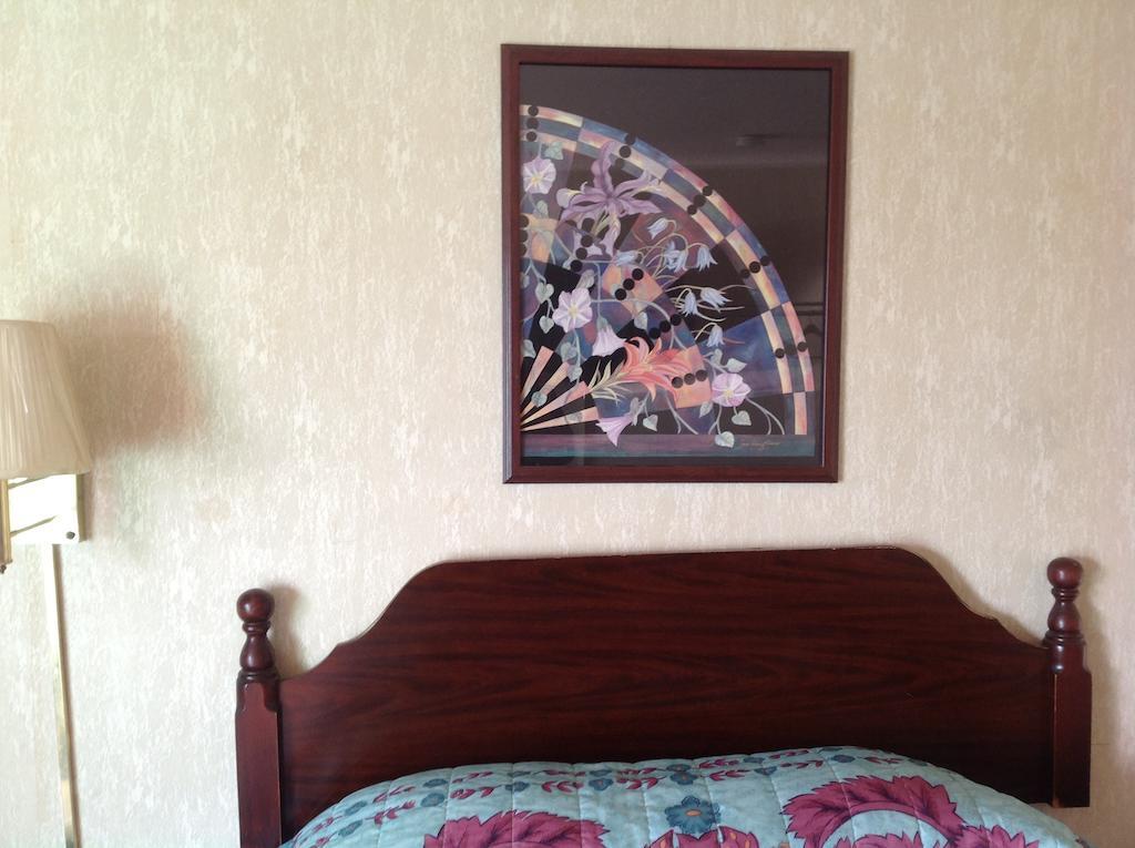 Budget Inn Hazelwood Room photo